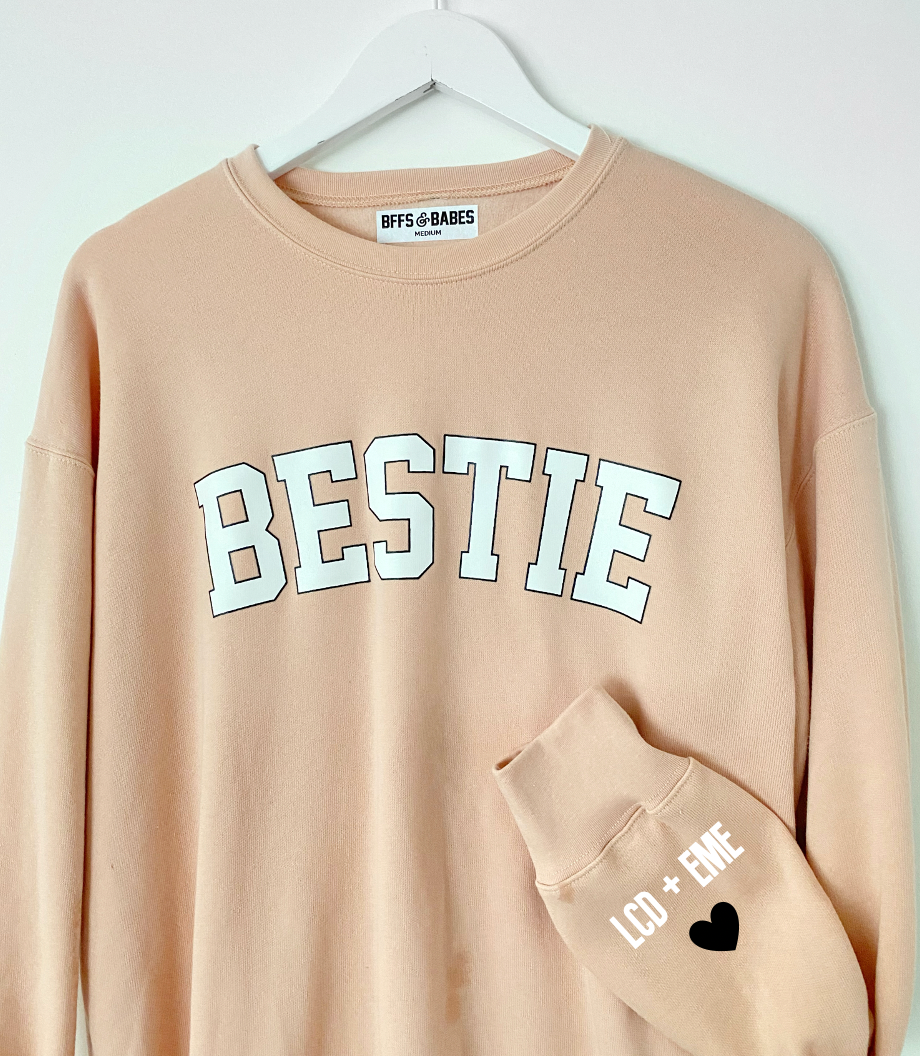 KEEP U CLOSE ♡ personalized t-shirt in navy – BFFS & BABES