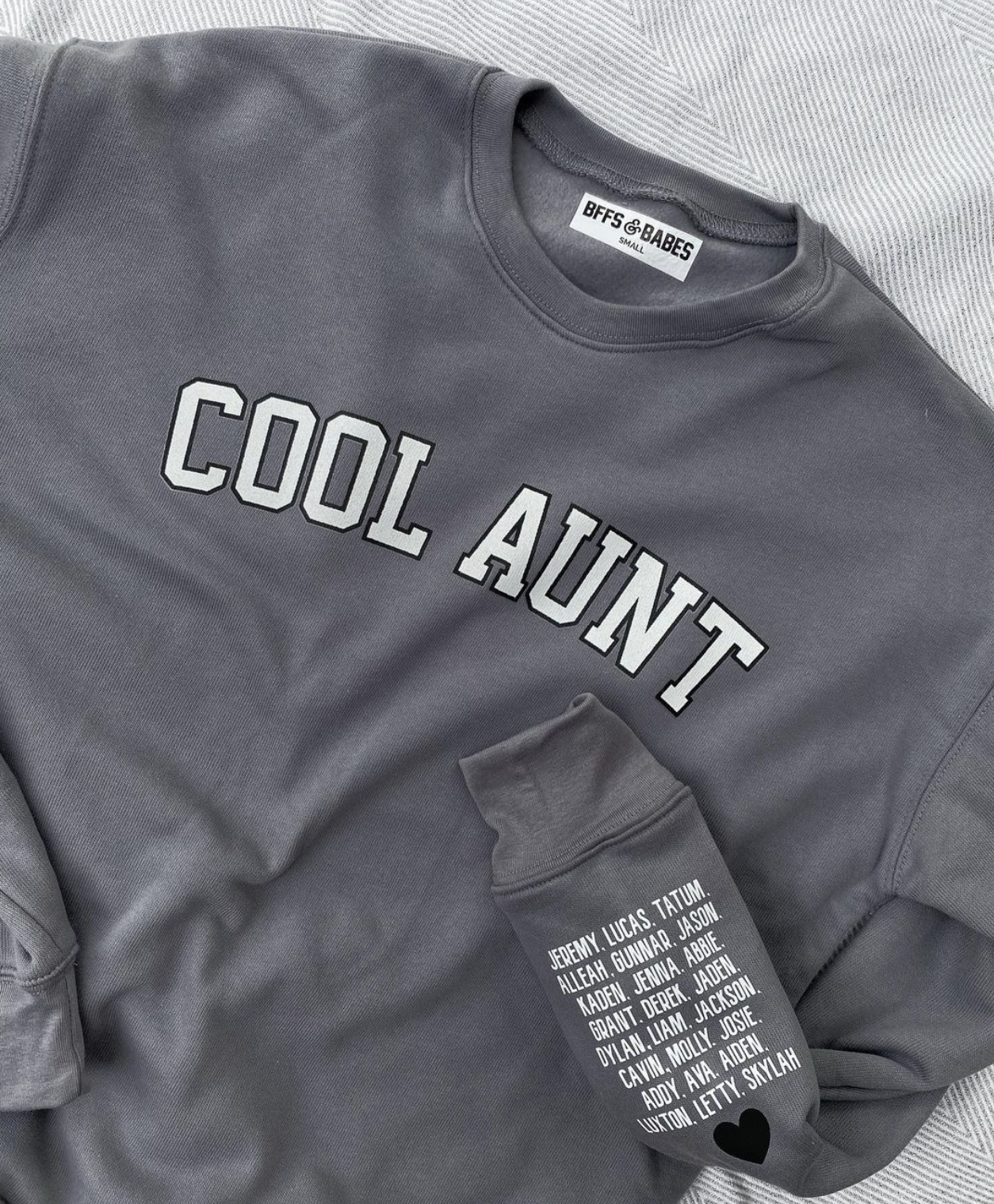 LOVE ON THE CUFF ♡ stormy cool aunt sweatshirt with personalized cuff