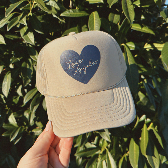 LOVE ANGELES ♡ printed trucker hat