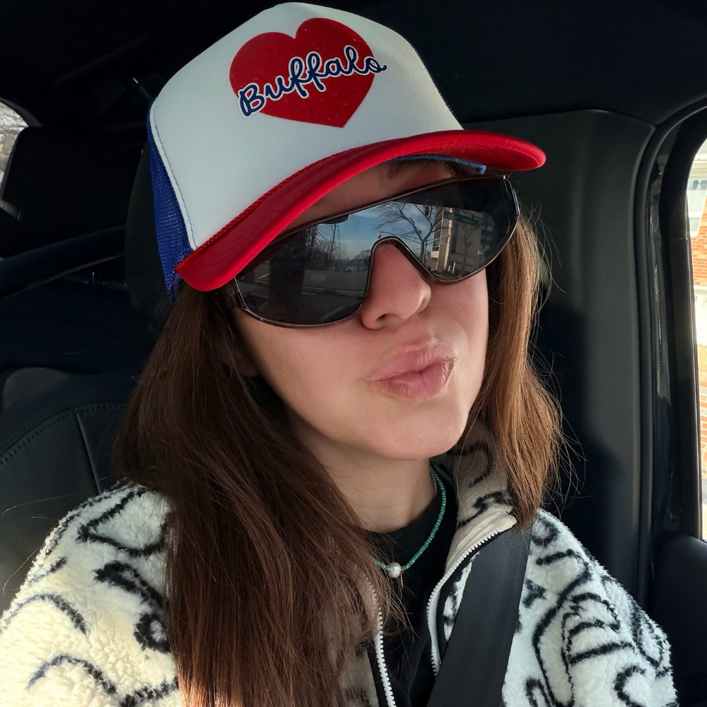 I HEART BUFFALO ♡ printed trucker hat