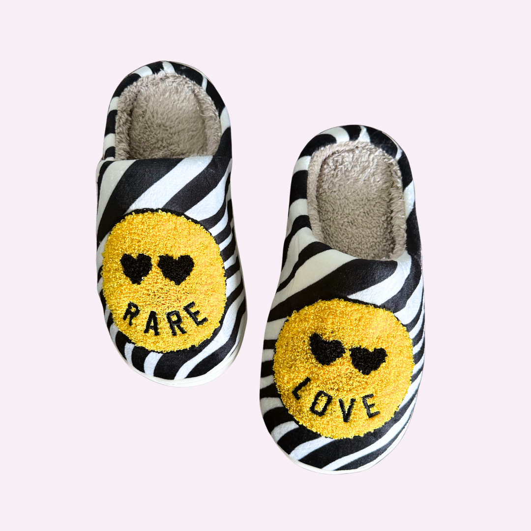 RARE LOVE ♡ cozy slippers