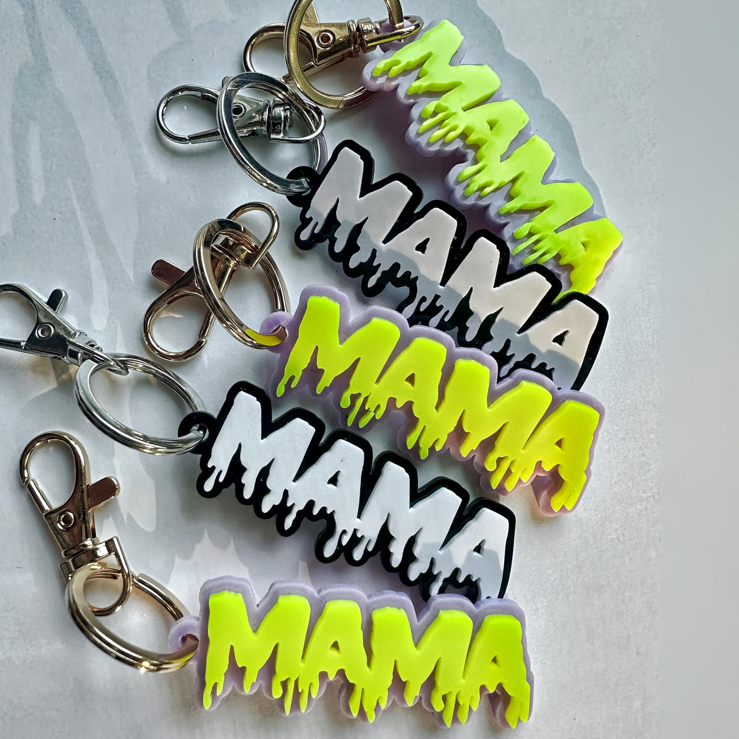 DRIPPY MAMA ♡ keychain