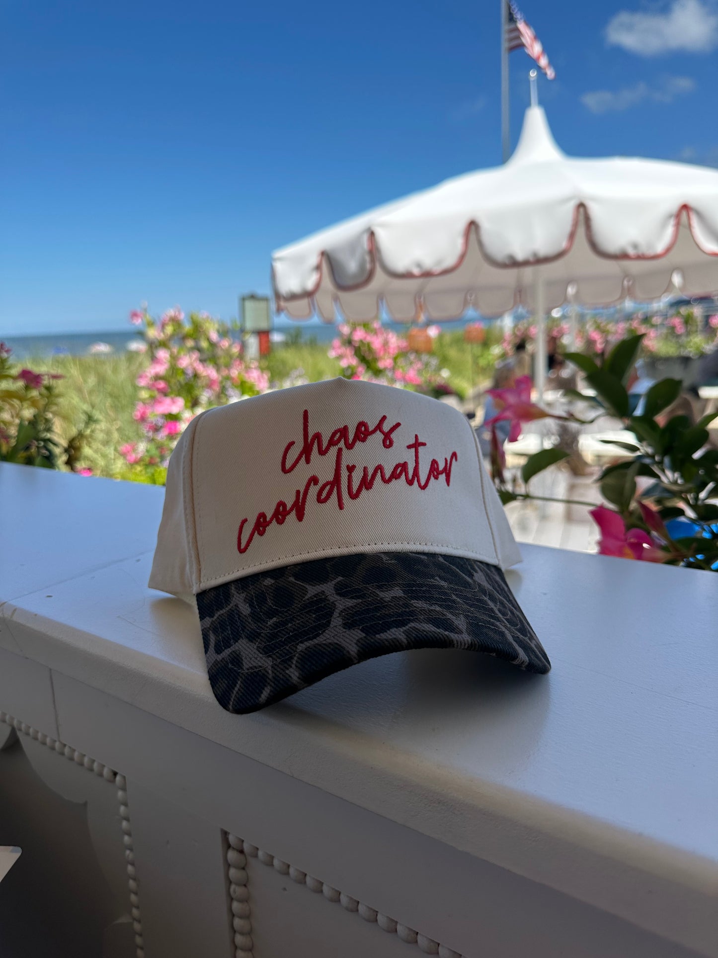 CHAOS COORDINATOR ♡ leopard embroidered classic hat
