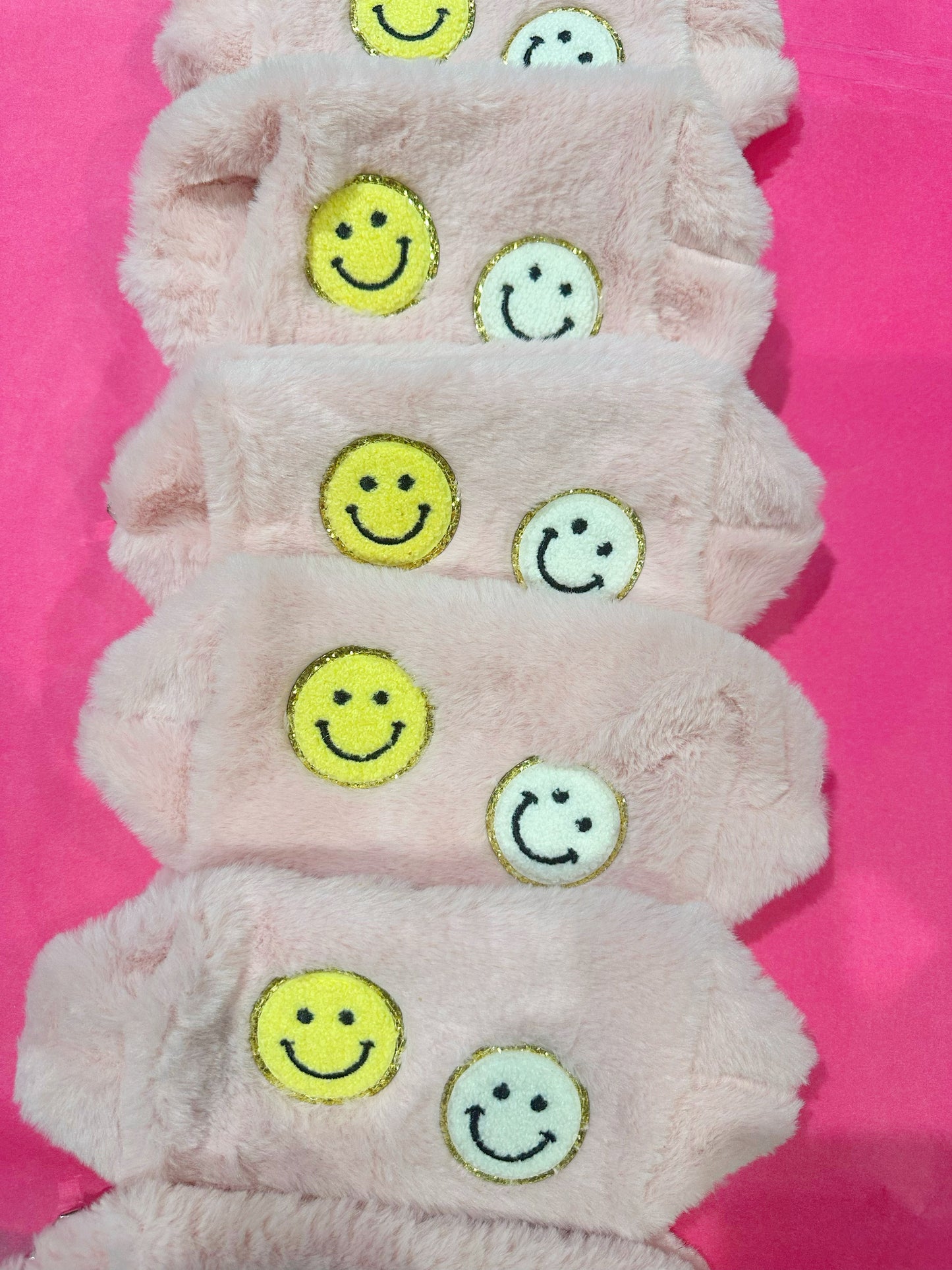 SMILE POUCH ♡ fuzzy pouch with chenille patches
