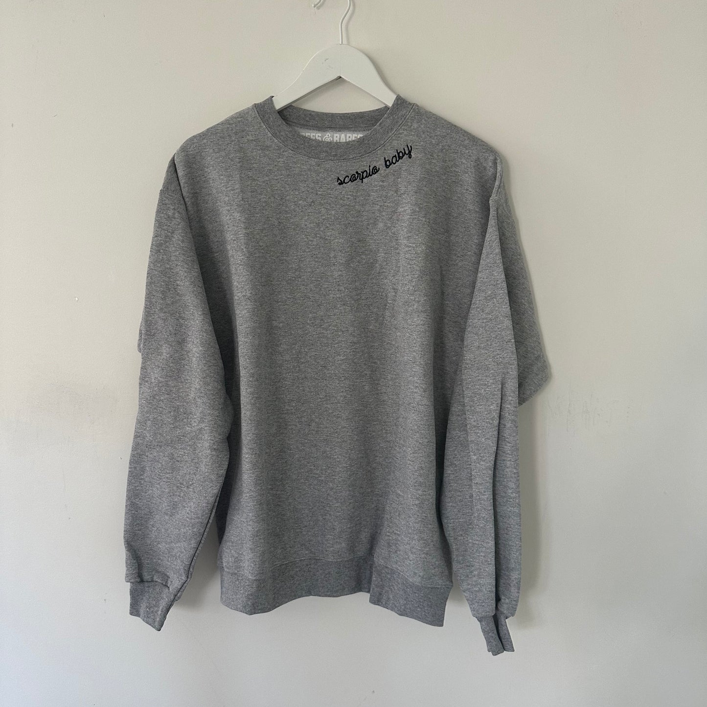 SAMPLE SALE ♡ SIZE MEDIUM ♡ sweatshirt