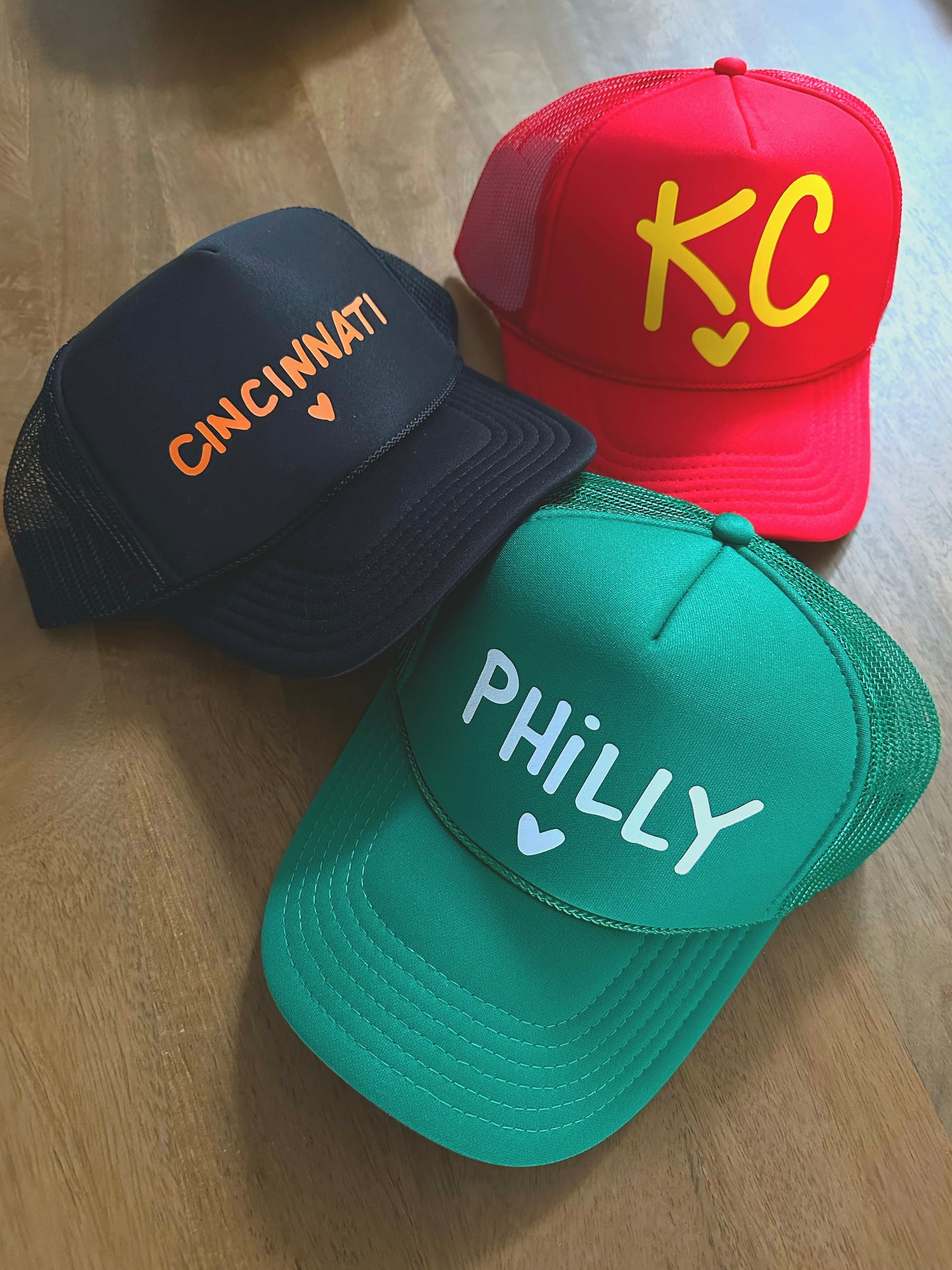 I LOVE CINCINNATI ♡ printed trucker hat