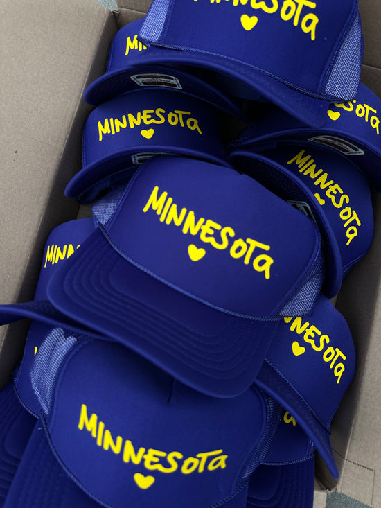 I LOVE MINNESOTA ♡ printed trucker hat