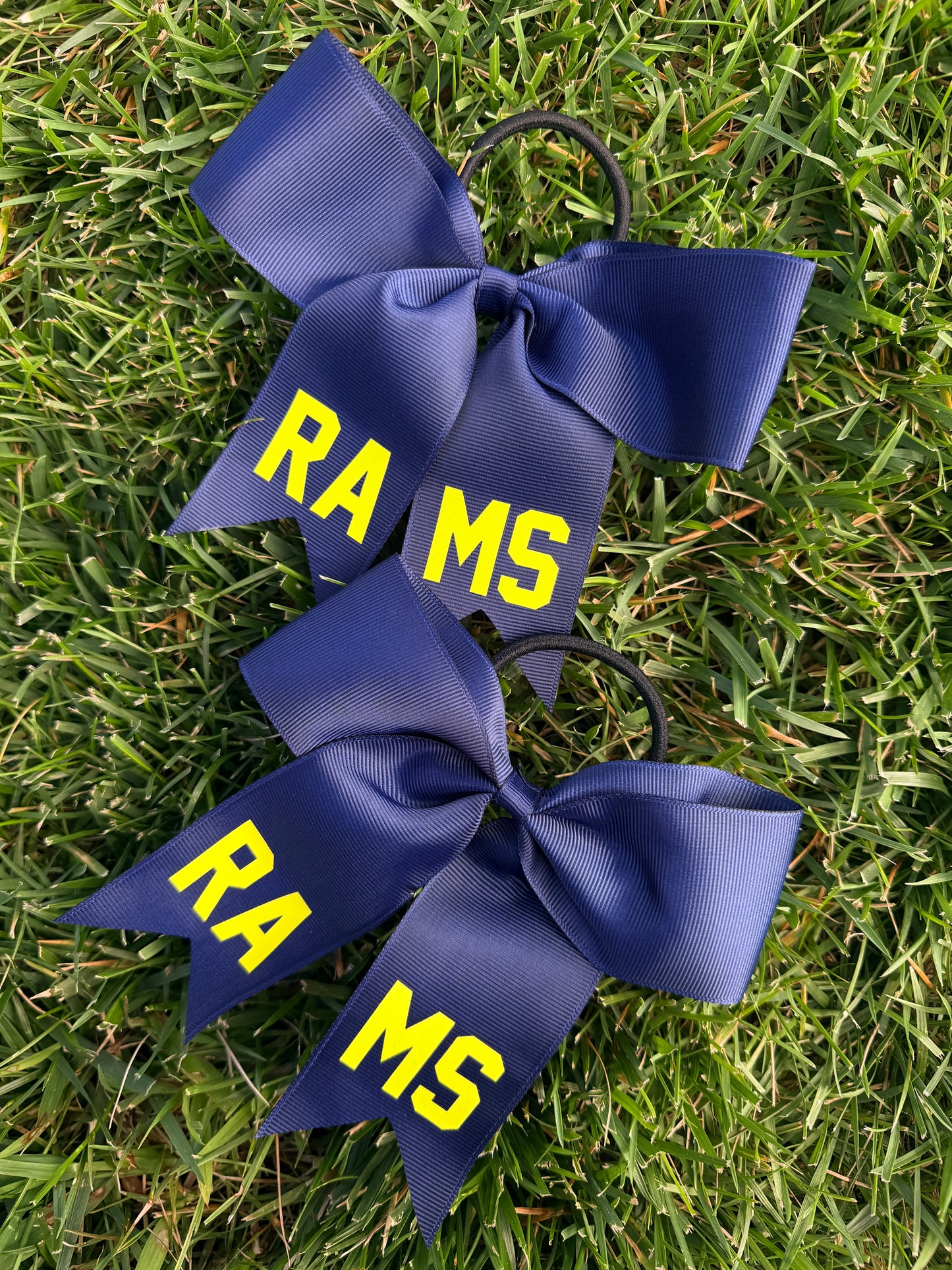 RJFA ♡ cheer bow