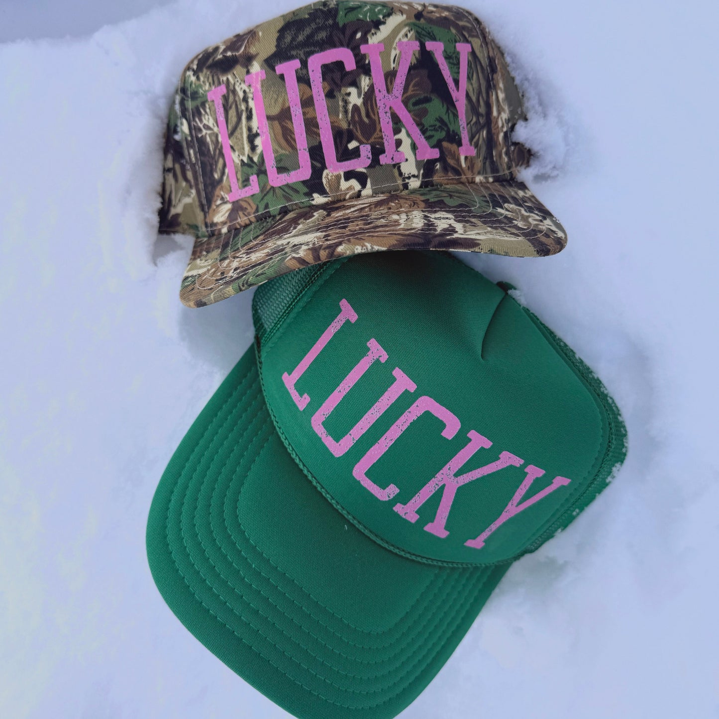 LUCKY ♡ printed camo trucker hat
