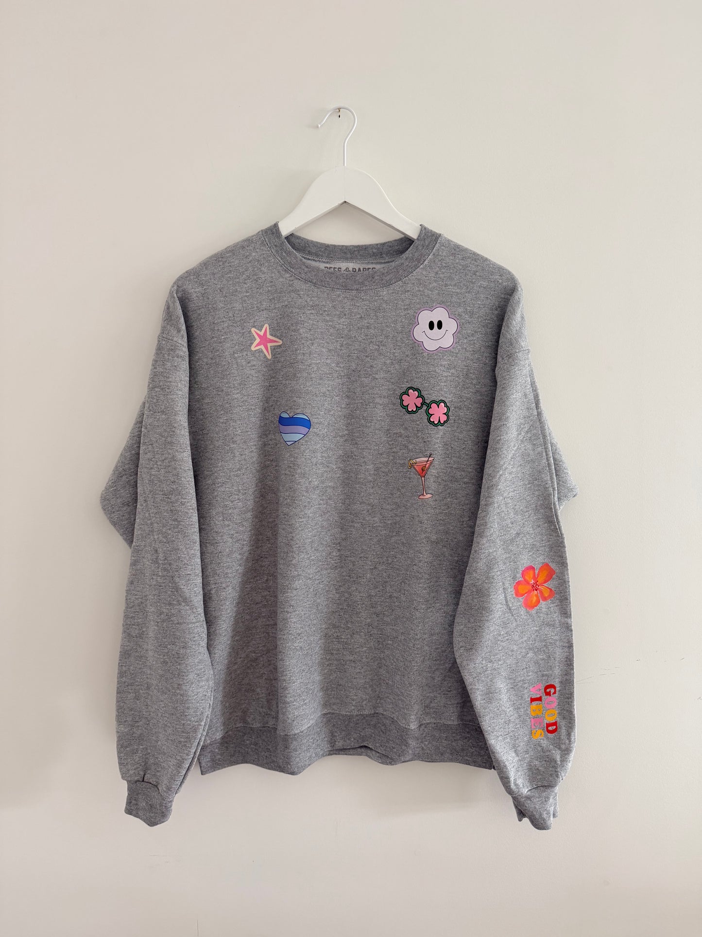 SAMPLE SALE ♡ SIZE MEDIUM ♡ sweatshirt