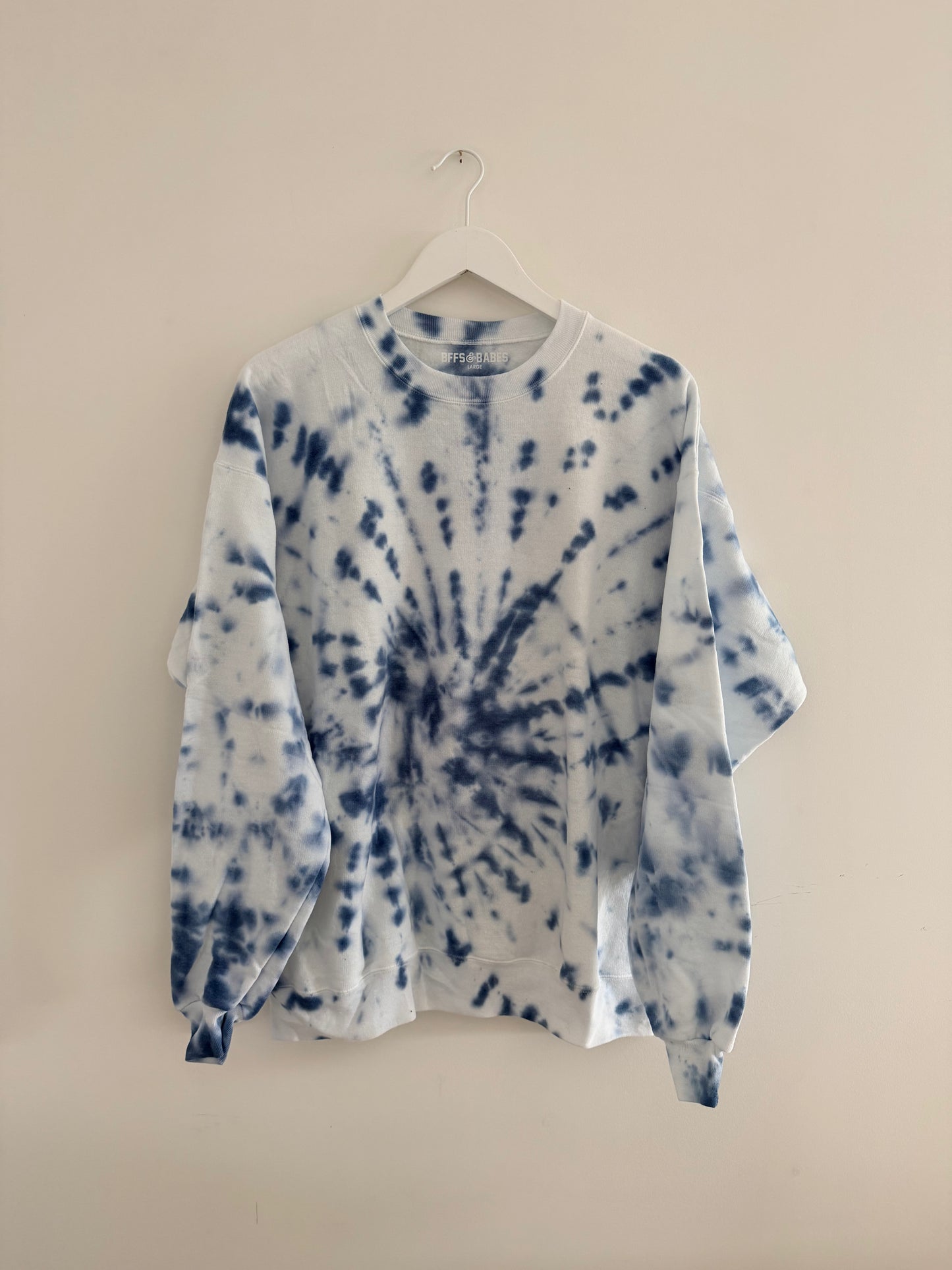 SAMPLE SALE ♡ SIZE LARGE ♡ sweatshirt