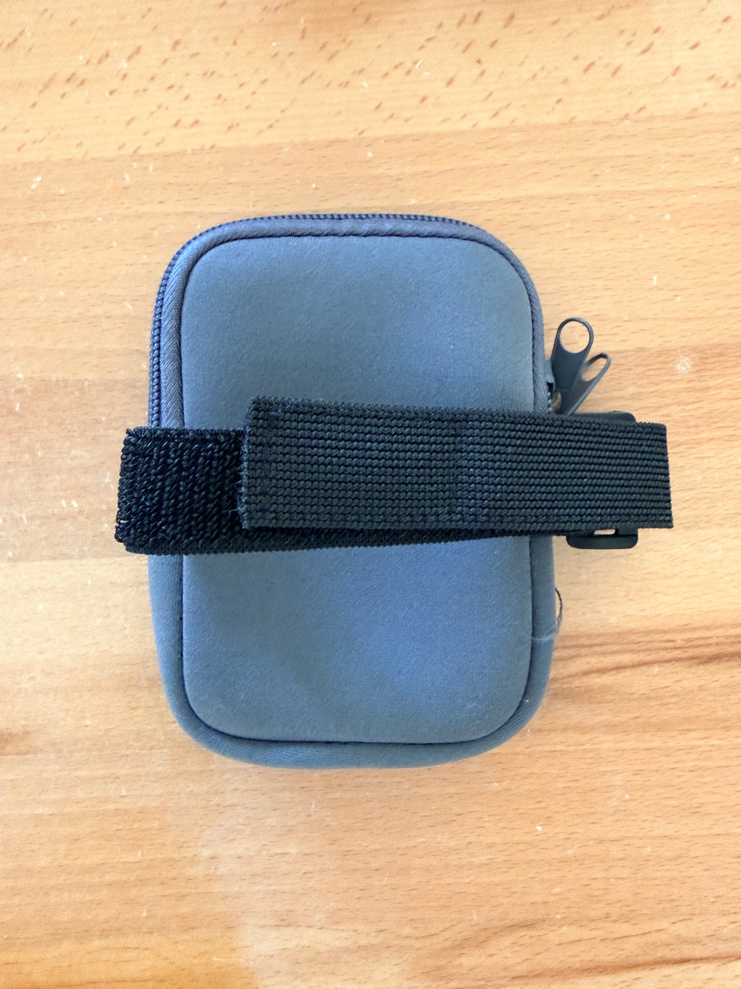 SAMPLE SALE ♡ ACCESSORIES ♡ water bottle pouch