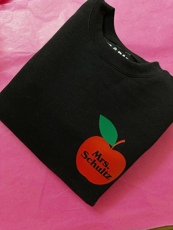 APPLE U MOST ♡ adult sweatshirt with personalized heart