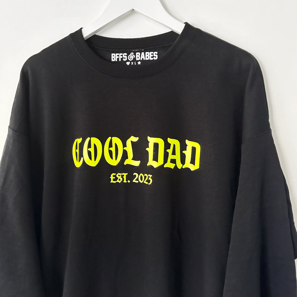 
                
                    Load image into Gallery viewer, ESTABLISHED AF ♡ personalizable cool dad sweatshirt
                
            