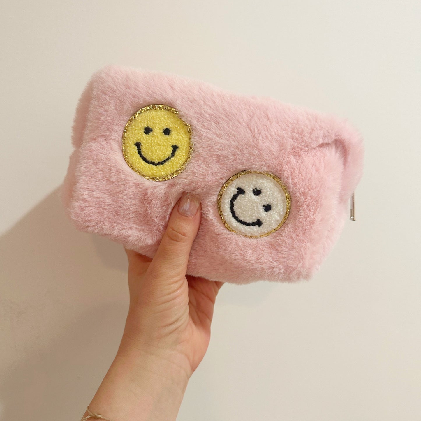 SMILE POUCH ♡ fuzzy pouch with chenille patches