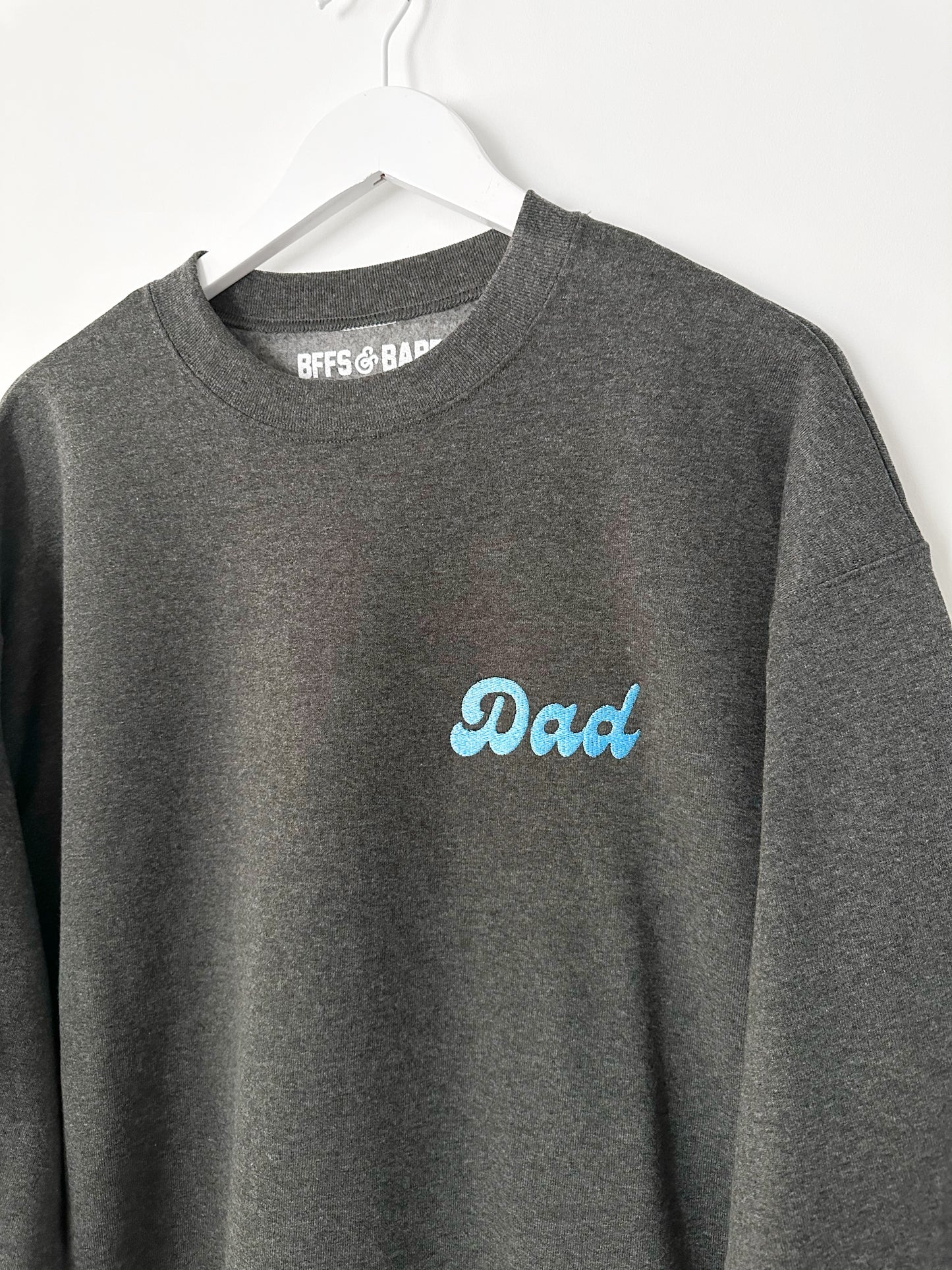 DAD SCRIPT STITCH ♡ embroidered sweatshirt
