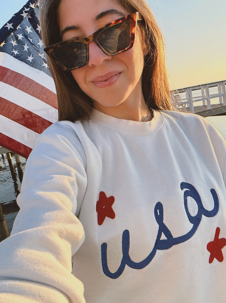 
                
                    Load image into Gallery viewer, ULTRA USA ♡ embroidered usa sweatshirt
                
            
