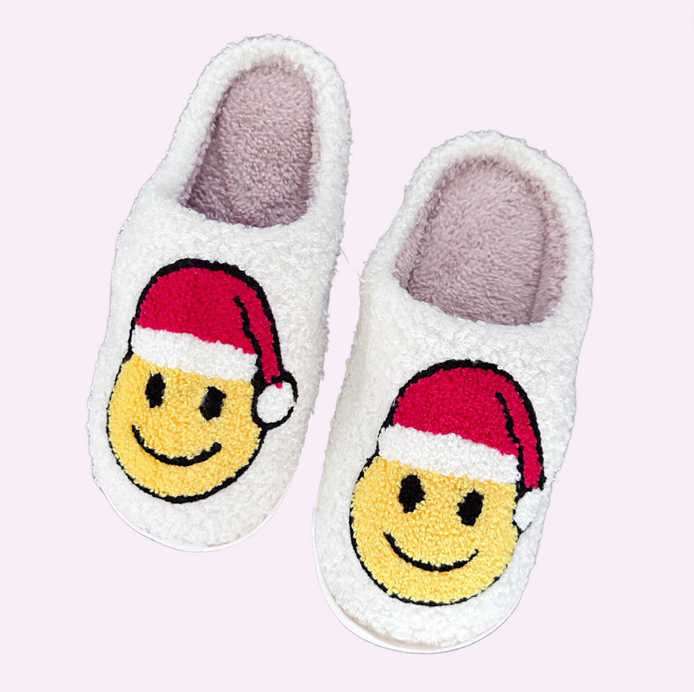 
                
                    Load image into Gallery viewer, SMILE SANTA SLIPPERS ♡ cozy slippers
                
            