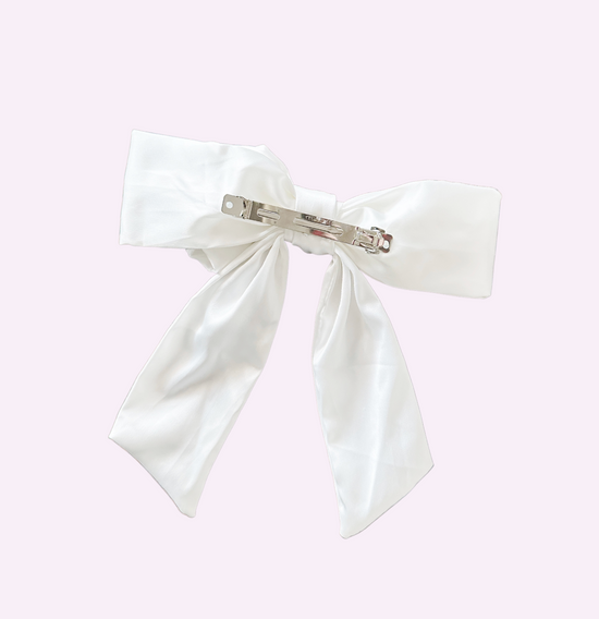 Load image into Gallery viewer, SATIN BOW ♡ white personalizable clip in bow
