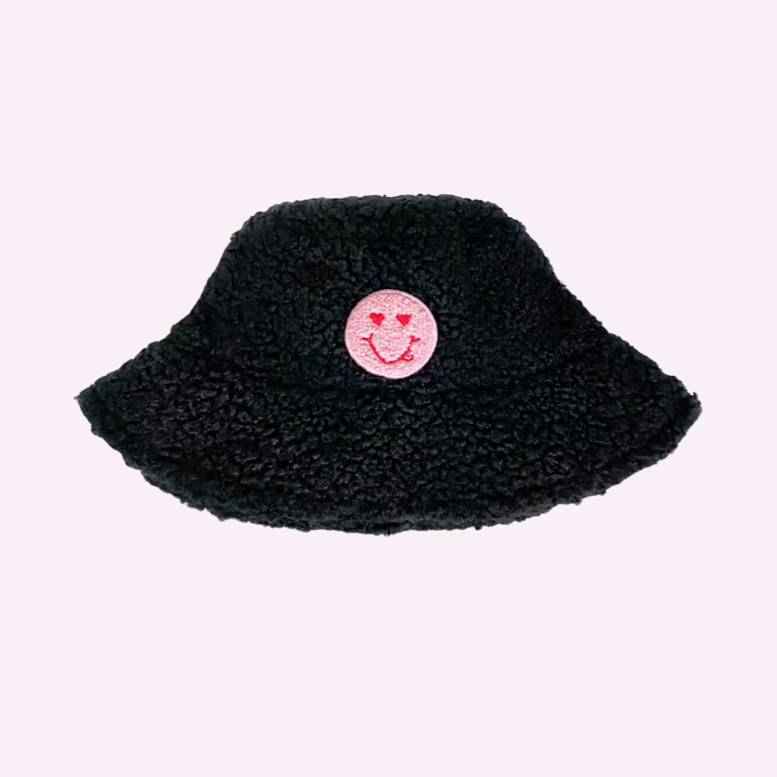 TEDDY BEAR BUCKET ♡ patched bucket hat