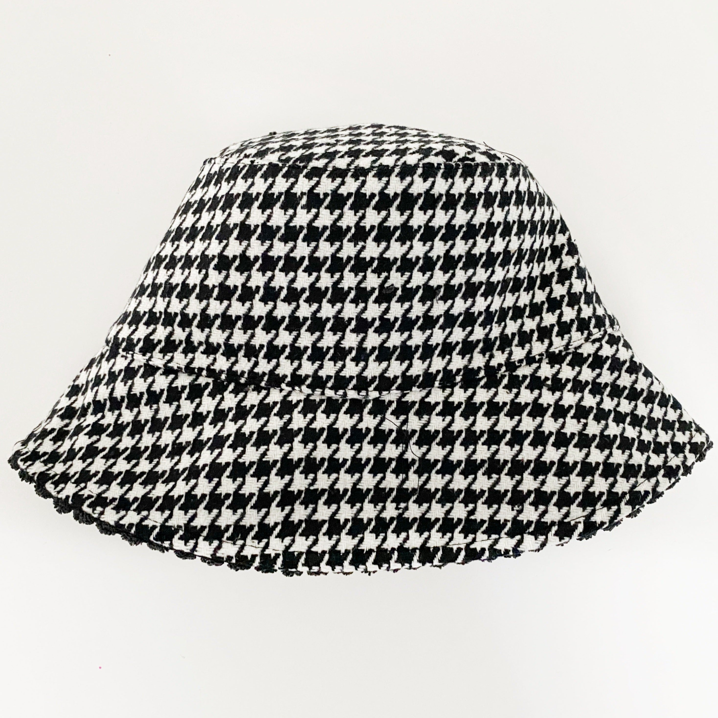 SAMPLE SALE ♡ ACCESSORIES ♡ bucket hat