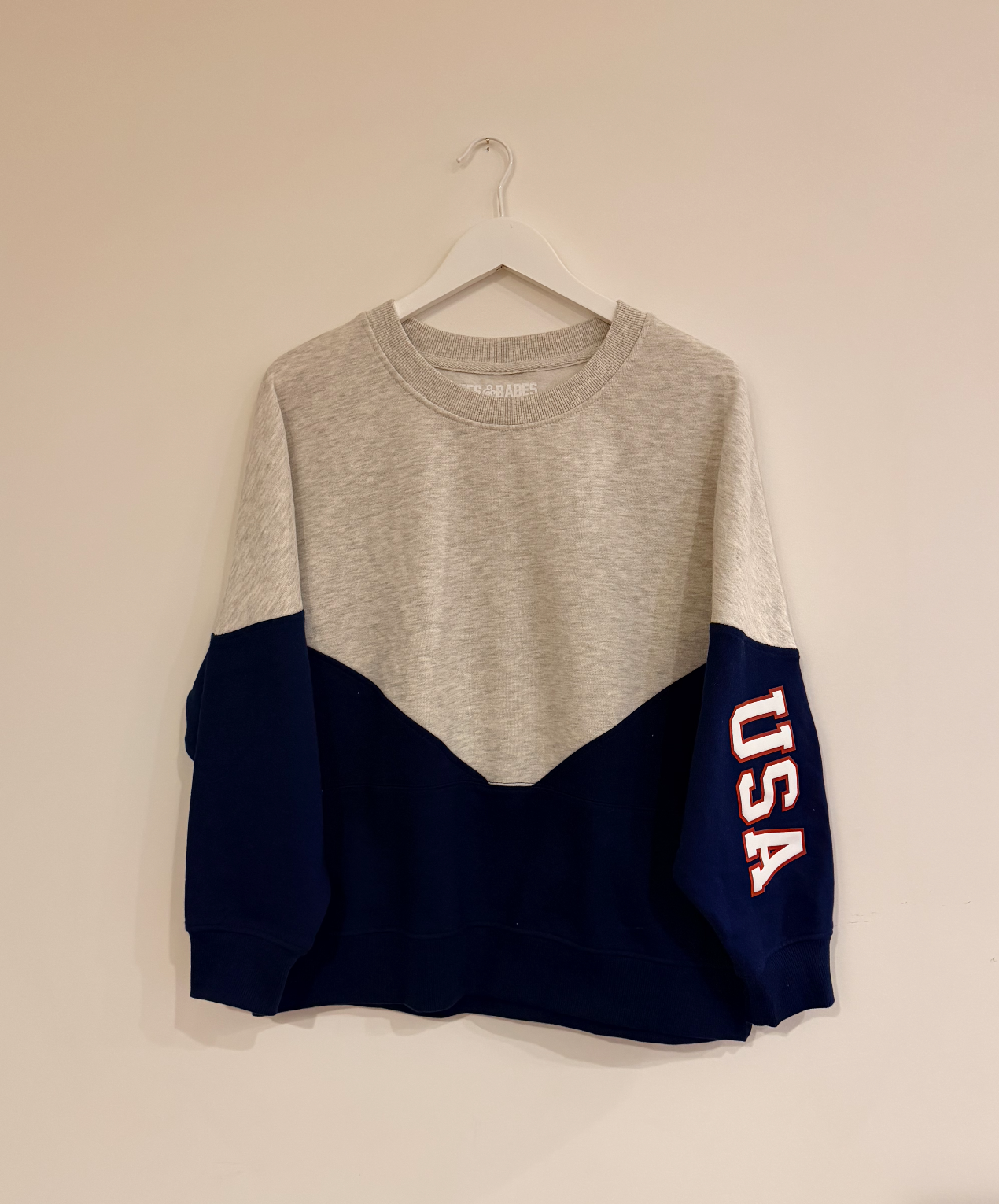 SAMPLE SALE ♡ SIZE MEDIUM ♡ sweatshirt