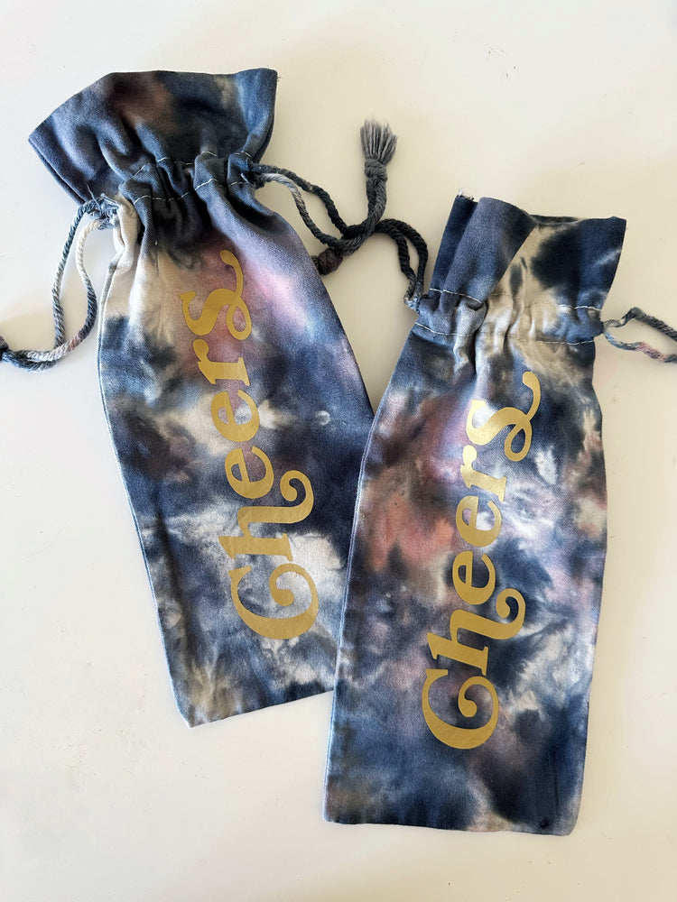 
                
                    Load image into Gallery viewer, BYOB GIFT BAG ♡ cheers tie-dye gift bag
                
            