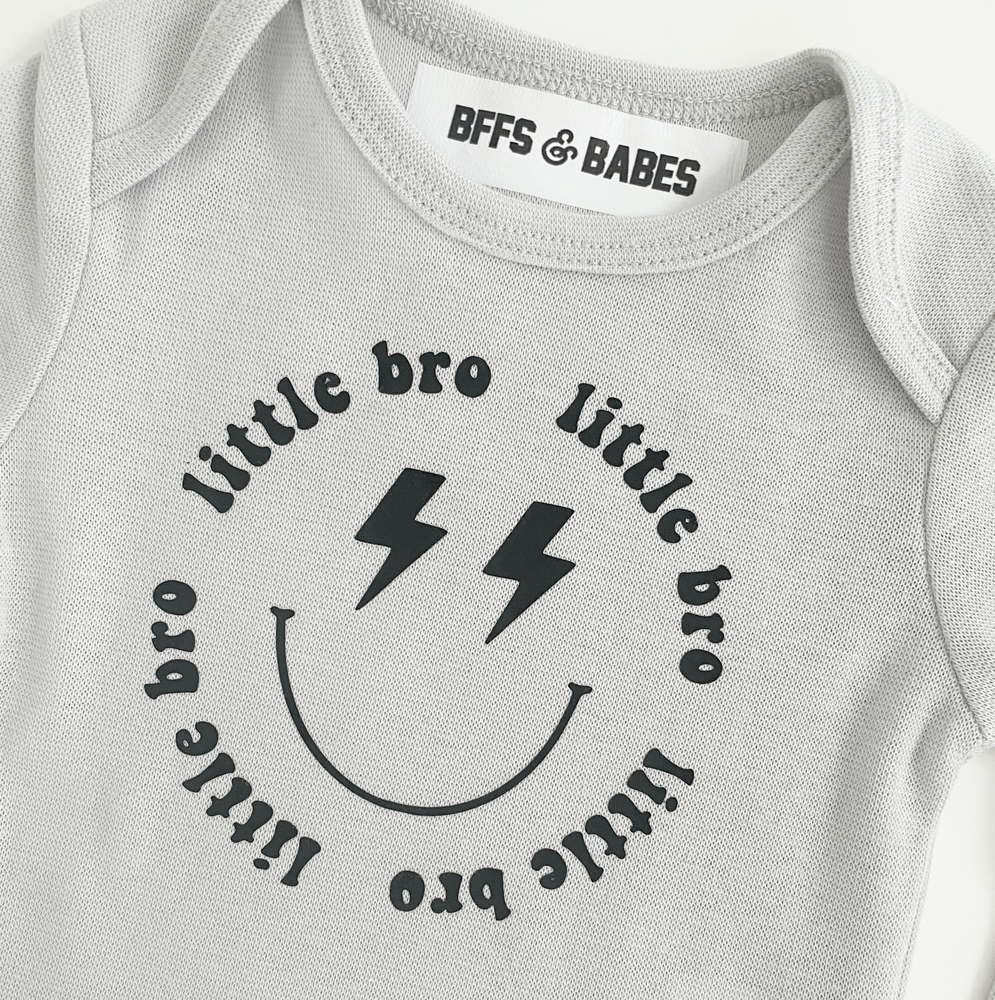 
                
                    Load image into Gallery viewer, HAPPY LITTLE BRO ♡ long sleeve graphic babesie
                
            