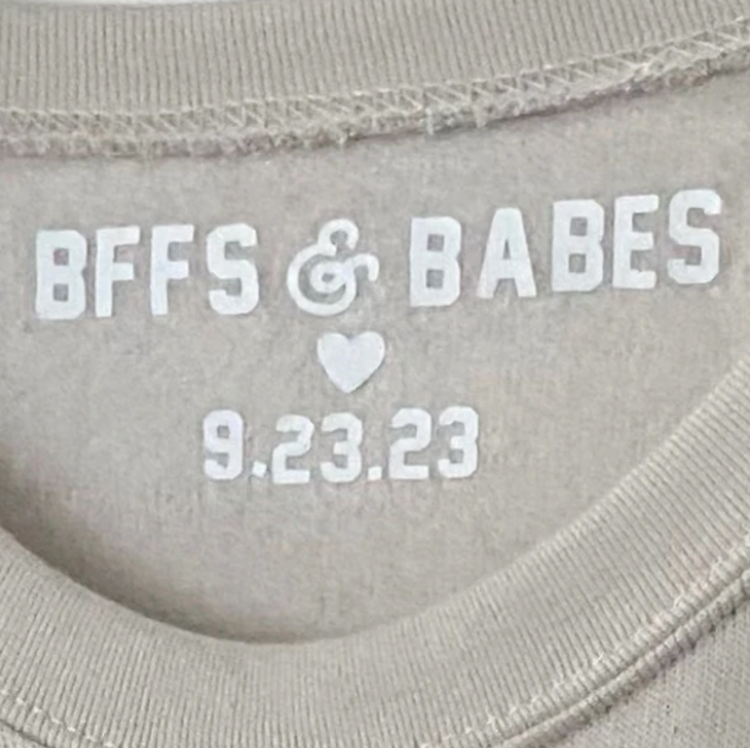 BFFS & BABES x YOU ♡ personalized label + stitch collar beige sweatshirt