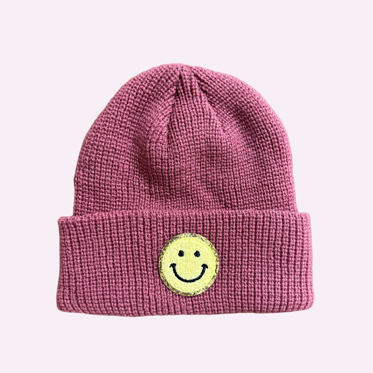 KIDS SMILE BEANIE ♡ ribbed youth beanie with yellow smile patch
